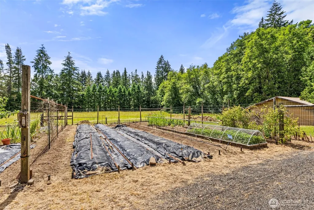 1677 North Fork Road Chehalis WA 98532
