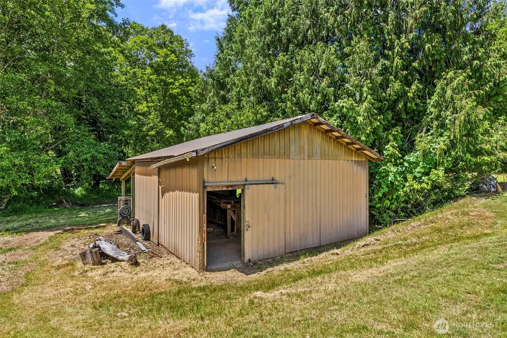 1677 North Fork Road Chehalis WA 98532