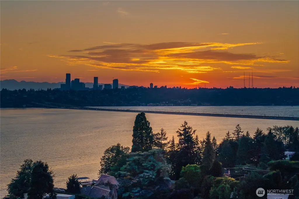 3410 W Mercer Way Mercer Island WA 98040