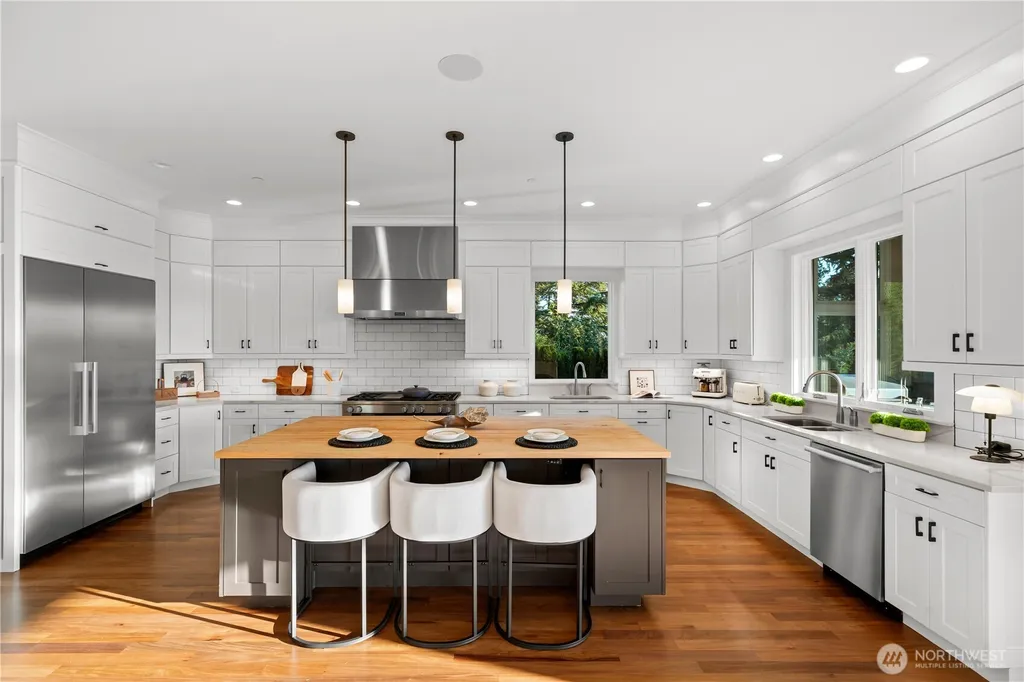 3410 W Mercer Way Mercer Island WA 98040