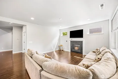 3706 193rd Place SE Bothell WA 98012