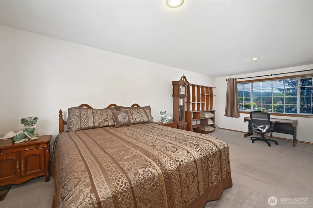 1529 Ilwaco Avenue NE Renton WA 98059