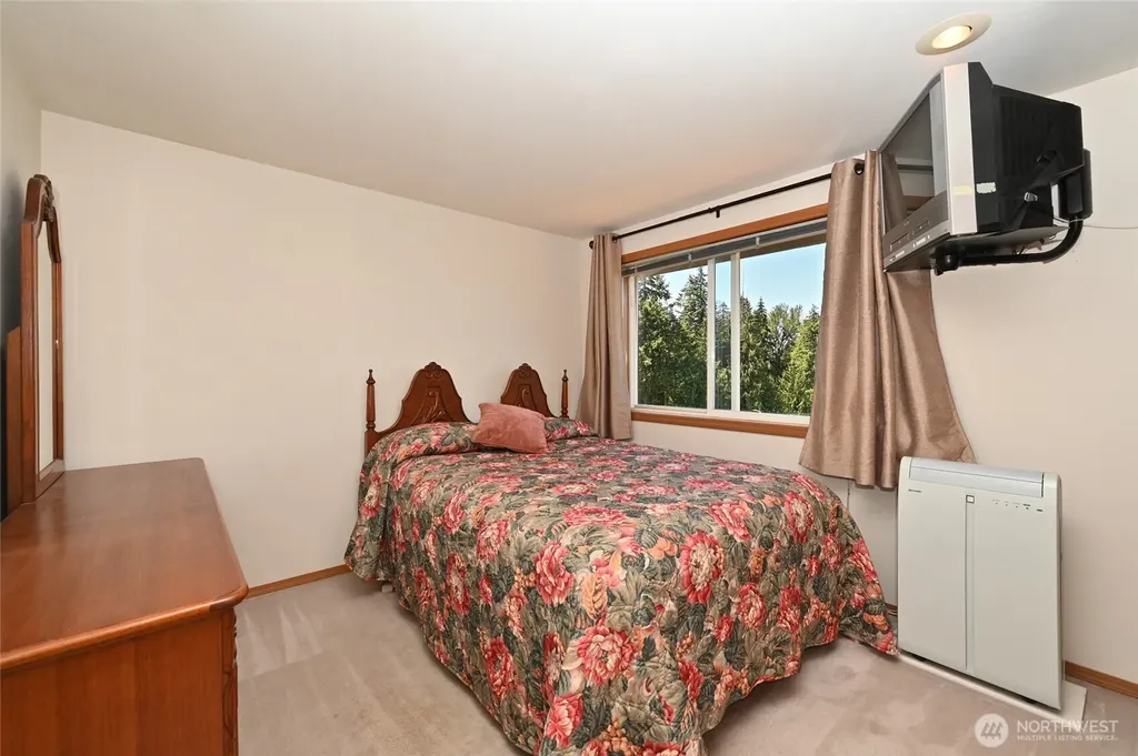 1529 Ilwaco Avenue NE Renton WA 98059