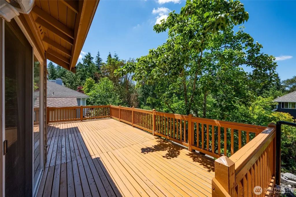 1529 Ilwaco Avenue NE Renton WA 98059