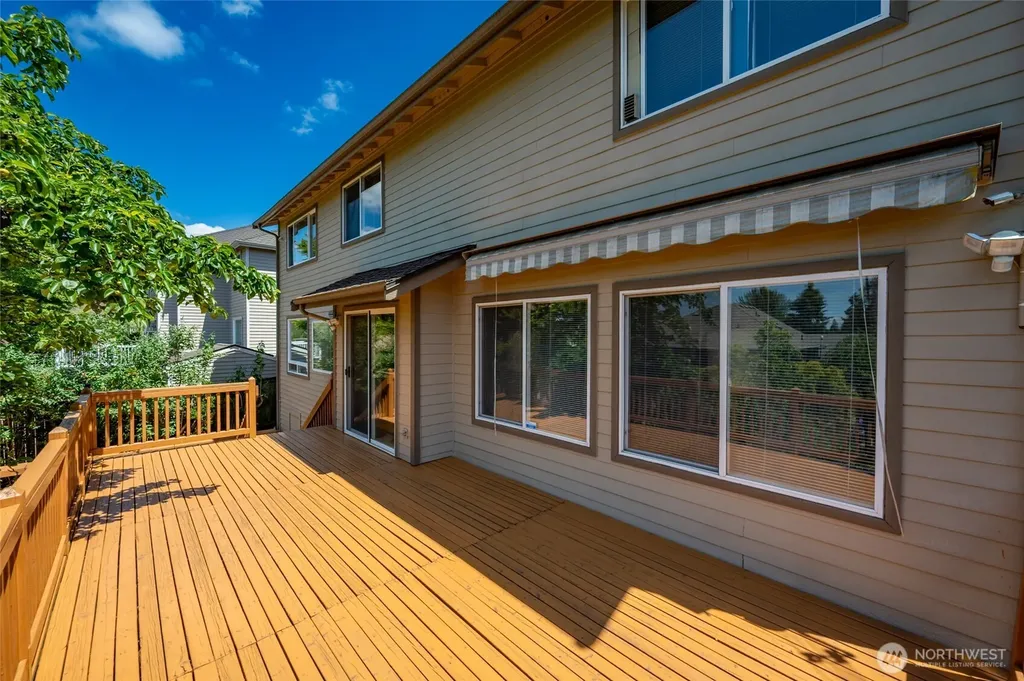 1529 Ilwaco Avenue NE Renton WA 98059