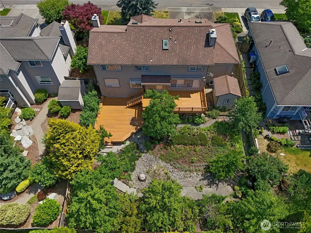 1529 Ilwaco Avenue NE Renton WA 98059