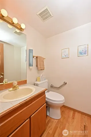 1529 Ilwaco Avenue NE Renton WA 98059