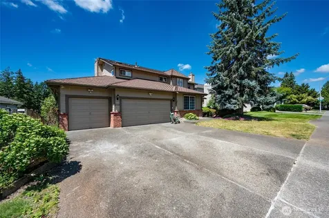 1529 Ilwaco Avenue NE Renton WA 98059