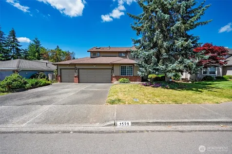 1529 Ilwaco Avenue NE Renton WA 98059