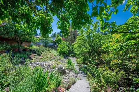 1529 Ilwaco Avenue NE Renton WA 98059