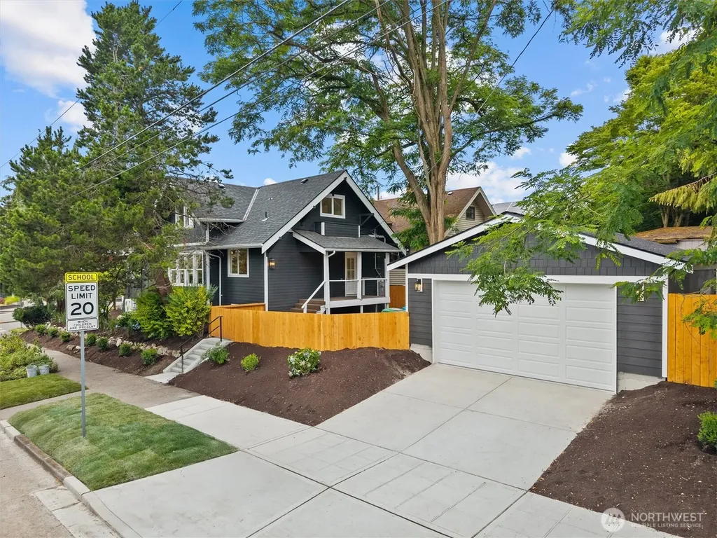 4100 Densmore Avenue N Seattle WA 98103