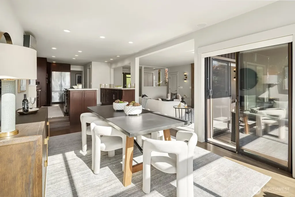 13419 Holmes Point Drive NE Kirkland WA 98034