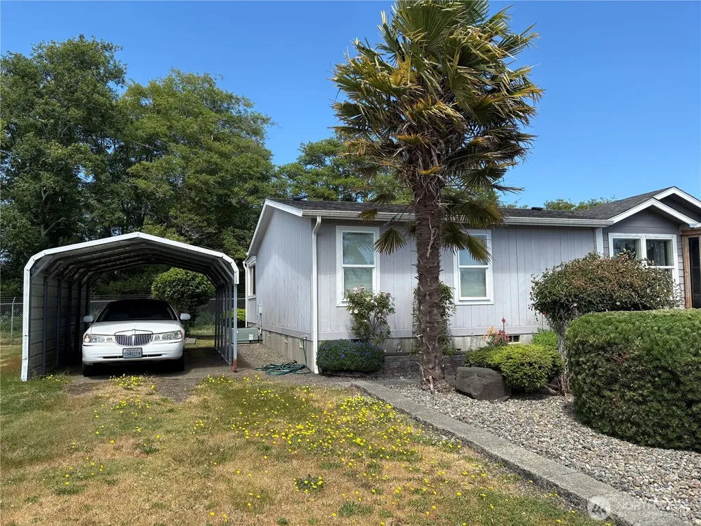 51 Meander Way Aberdeen WA 98520