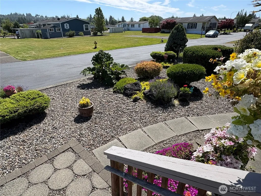 51 Meander Way Aberdeen WA 98520