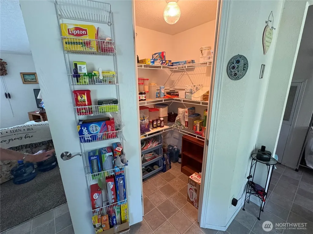 51 Meander Way Aberdeen WA 98520