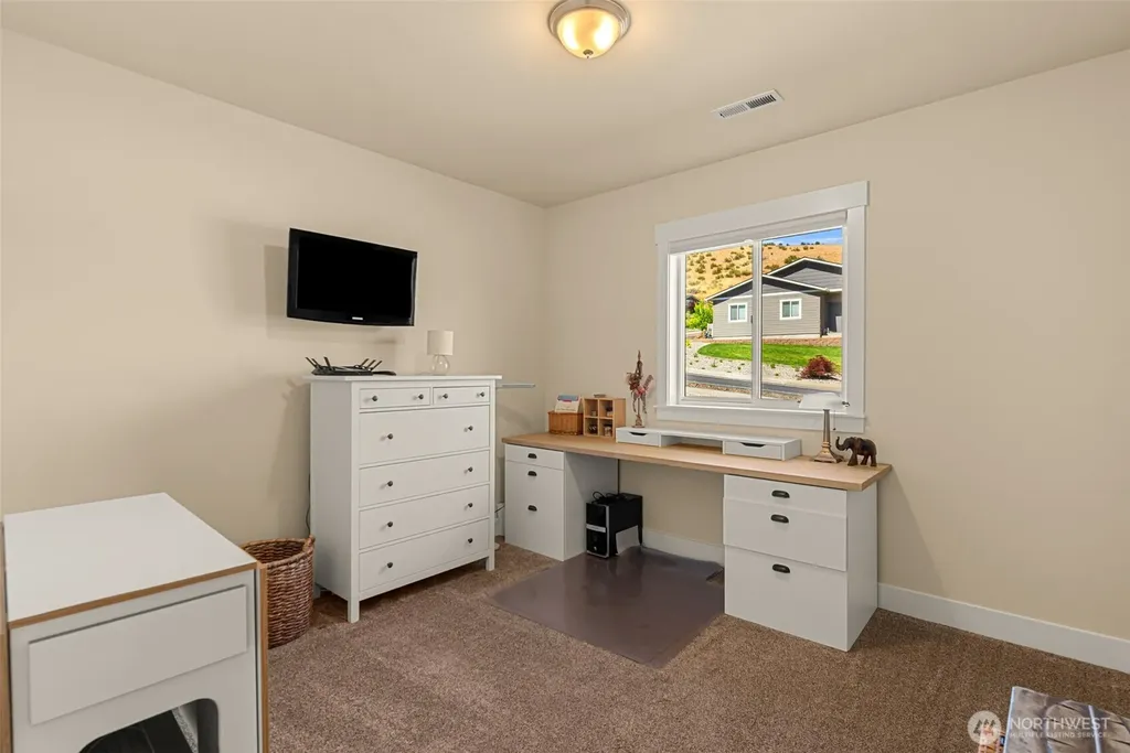 9973 Saska Way Entiat WA 98822