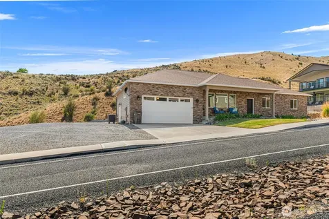 9973 Saska Way Entiat WA 98822