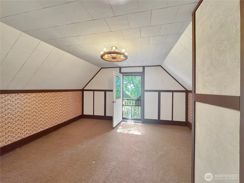 111 S 1st Street Thorp WA 98946