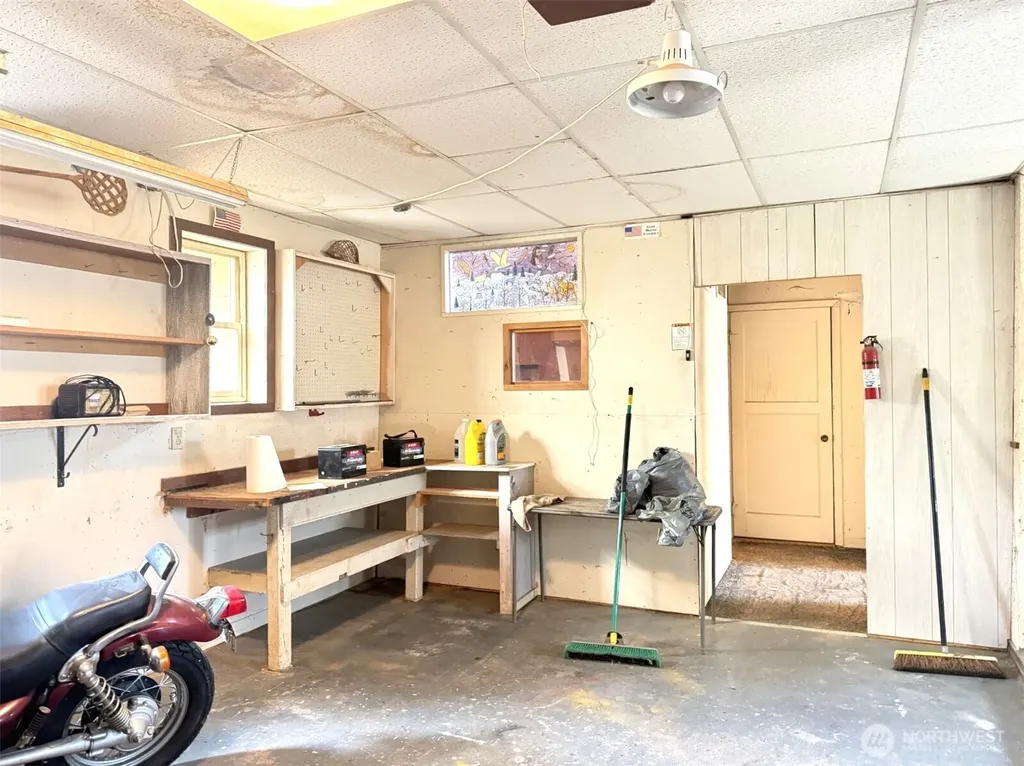 111 S 1st Street Thorp WA 98946