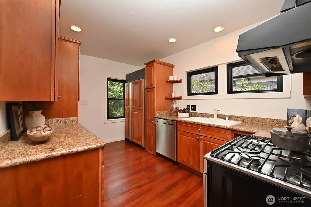 1543 31st Avenue S Seattle WA 98144