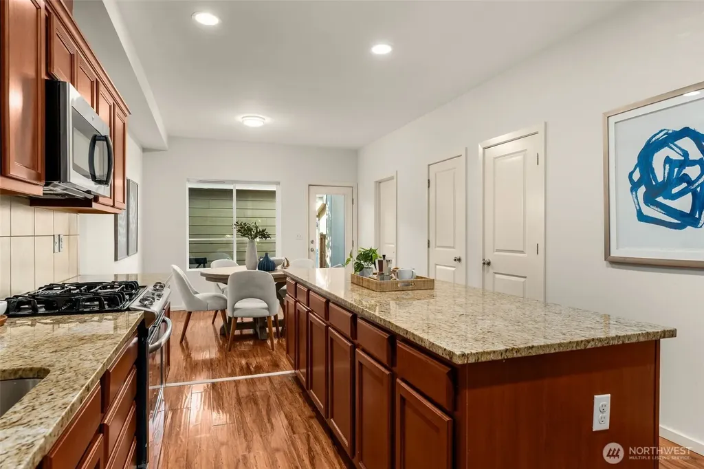 2852 S Nevada Street Seattle WA 98108
