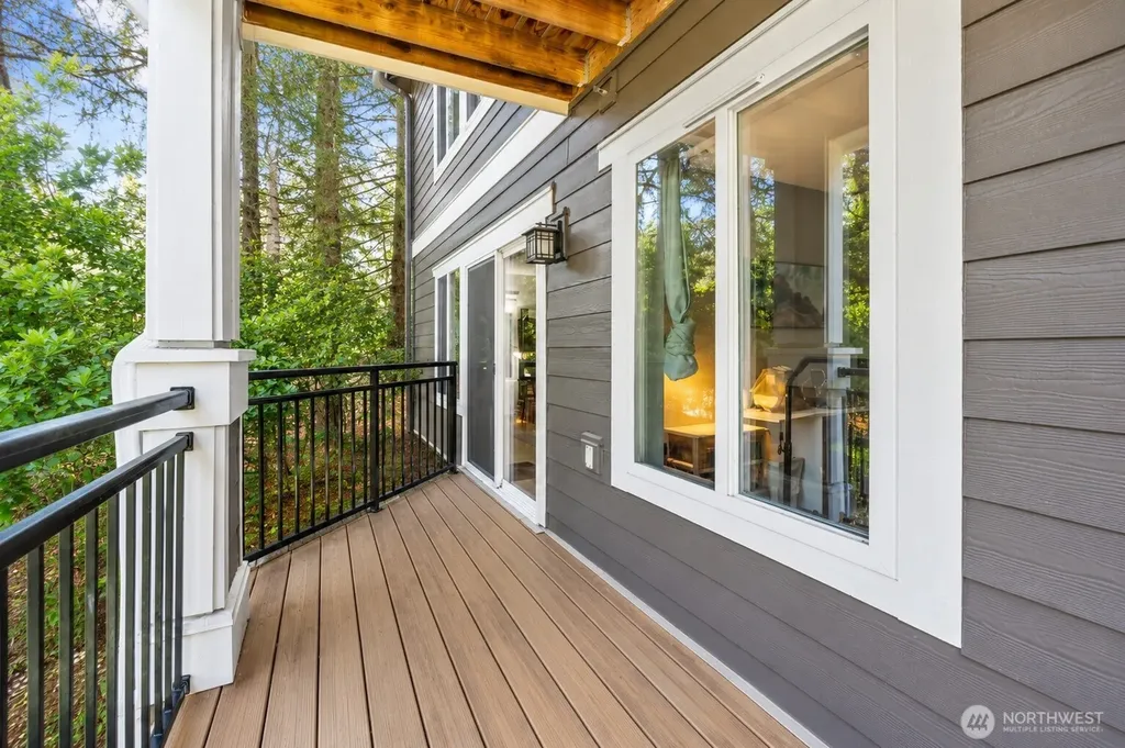 5501 Lakemont Boulevard SE Bellevue WA 98006