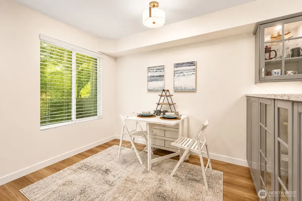 5501 Lakemont Boulevard SE Bellevue WA 98006