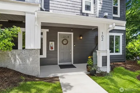 5501 Lakemont Boulevard SE Bellevue WA 98006