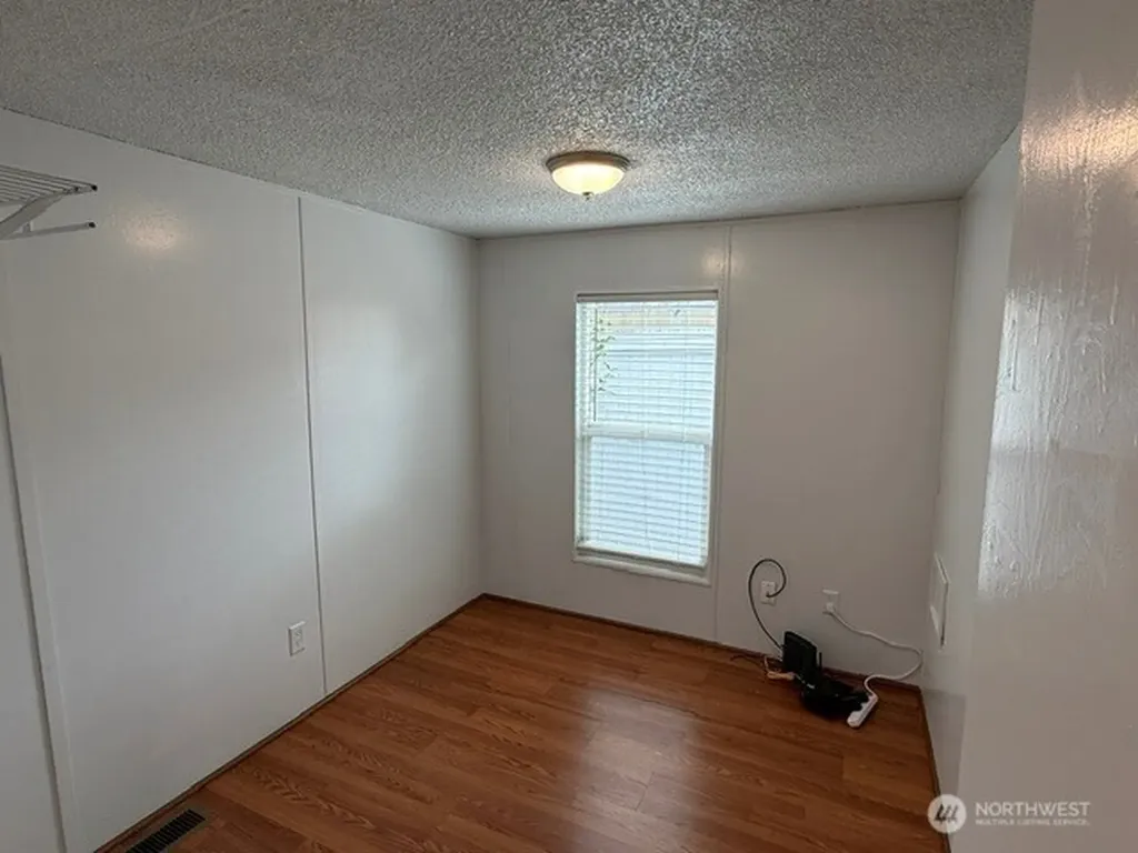 10517 62nd Street E Puyallup WA 98372