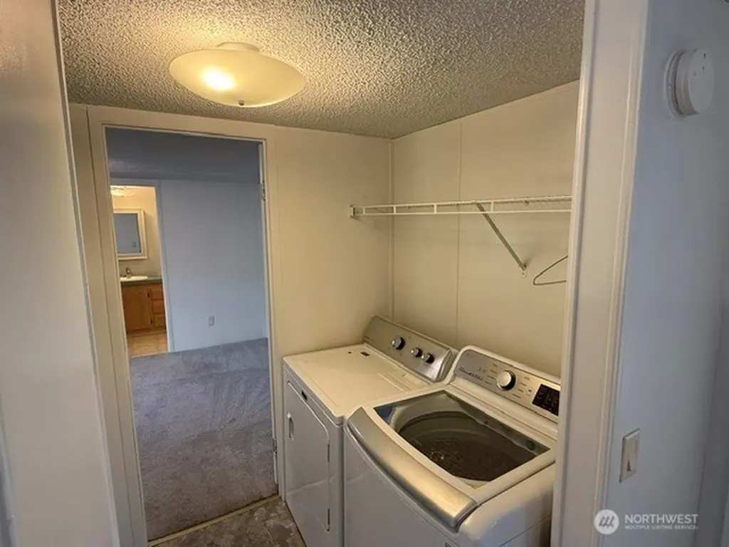 10517 62nd Street E Puyallup WA 98372