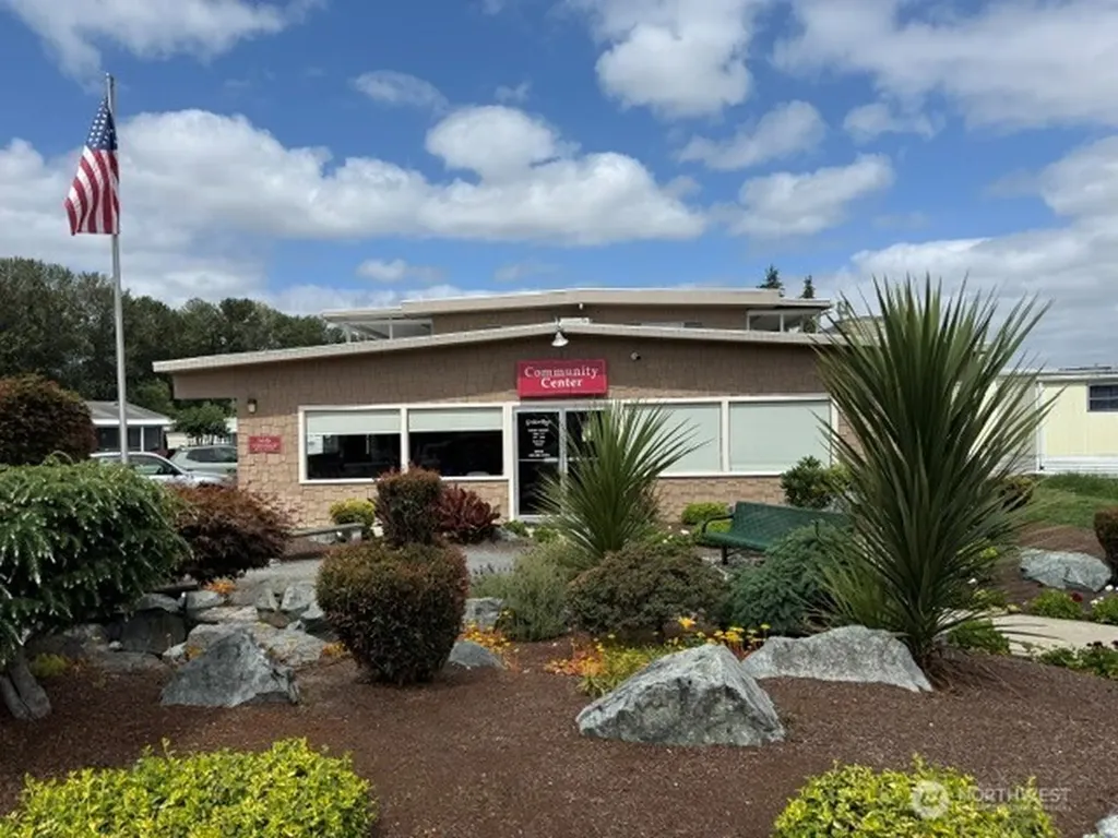 10517 62nd Street E Puyallup WA 98372