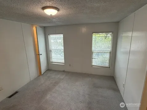 10517 62nd Street E Puyallup WA 98372