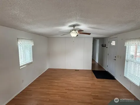 10517 62nd Street E Puyallup WA 98372