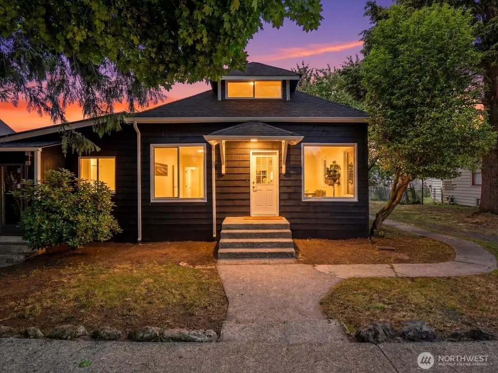 505 Burnett Avenue S Renton WA 98057