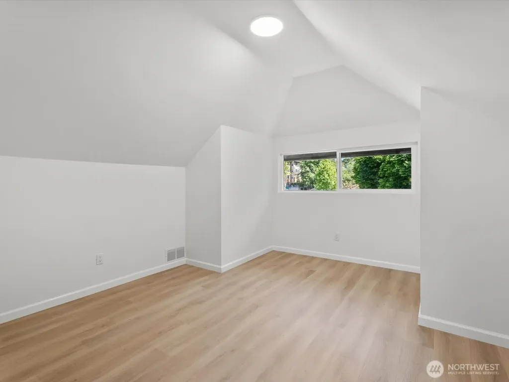 505 Burnett Avenue S Renton WA 98057