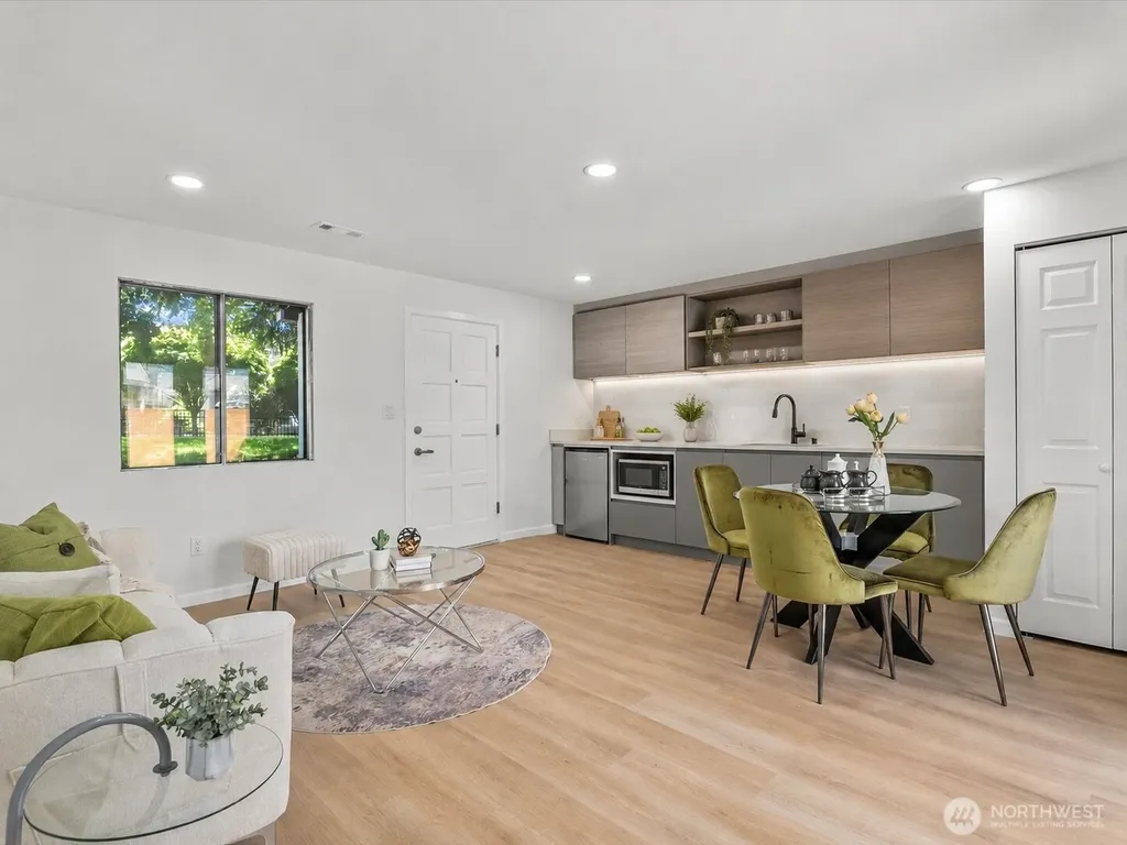 505 Burnett Avenue S Renton WA 98057