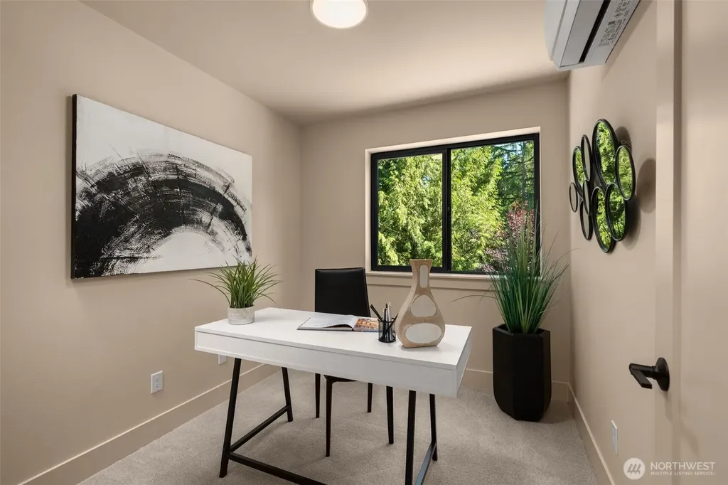 12908 NE 70th Place Kirkland WA 98033
