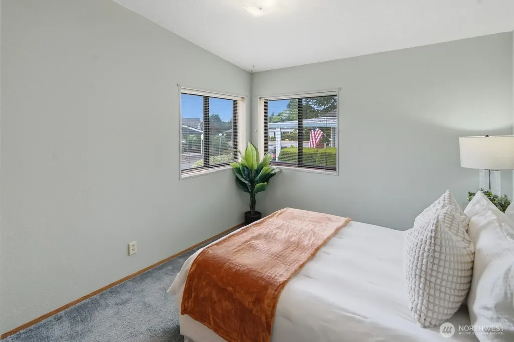 1427 100th Street SW Everett WA 98204