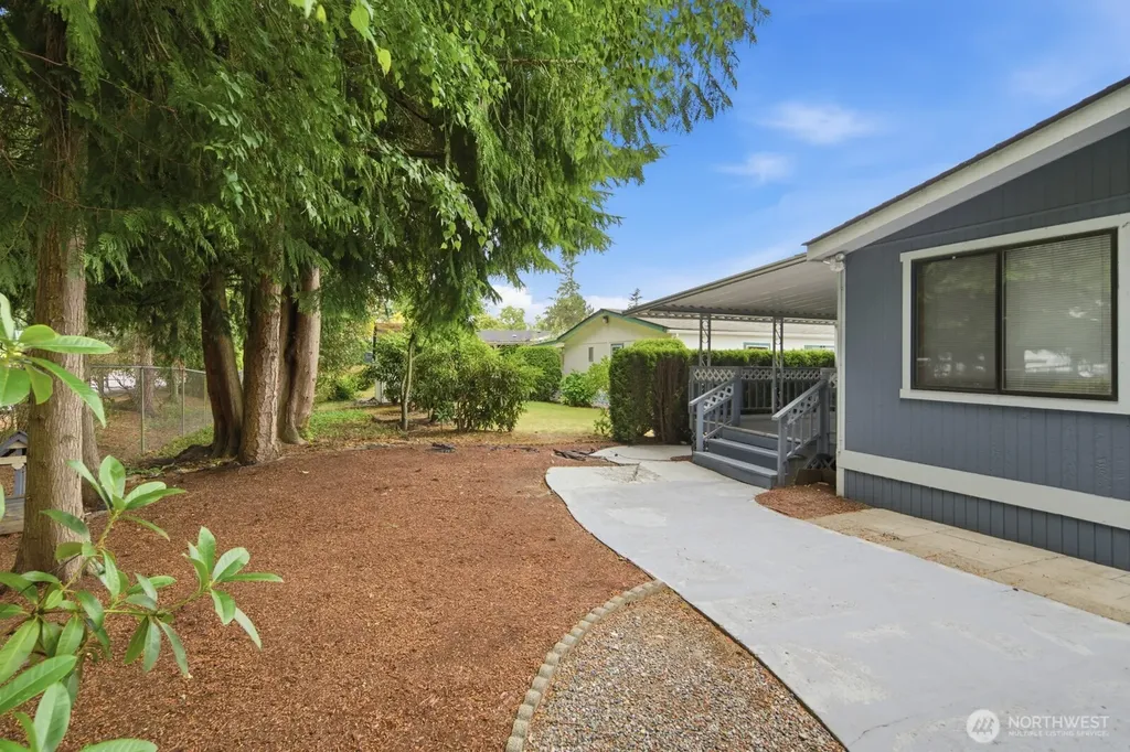 1427 100th Street SW Everett WA 98204