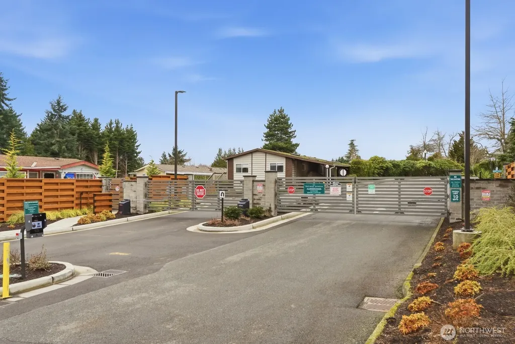 1427 100th Street SW Everett WA 98204