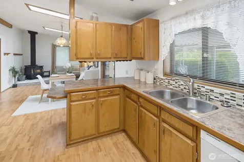 1427 100th Street SW Everett WA 98204