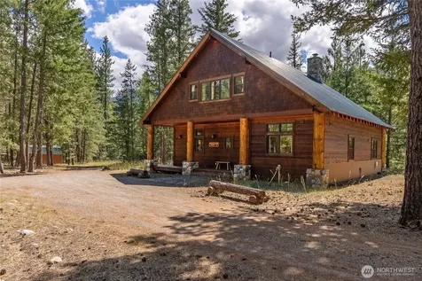 32 Foster Loop Road Winthrop WA 98862