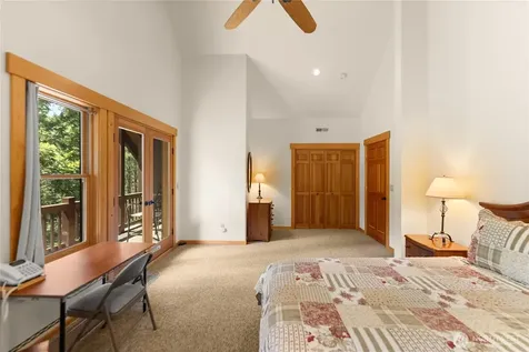 32 Foster Loop Road Winthrop WA 98862