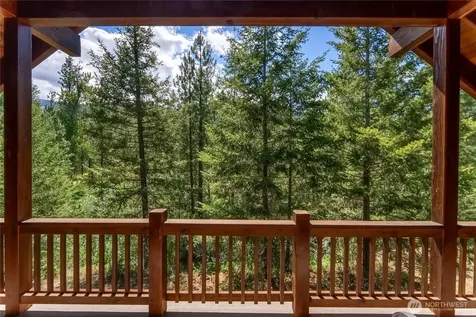 32 Foster Loop Road Winthrop WA 98862