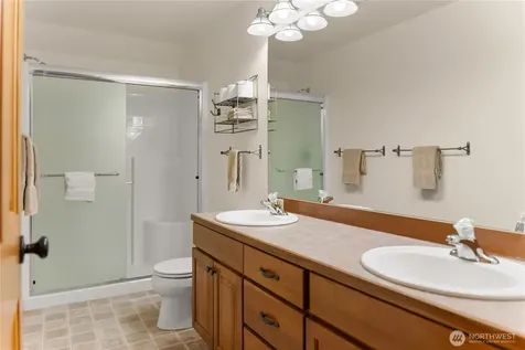 32 Foster Loop Road Winthrop WA 98862