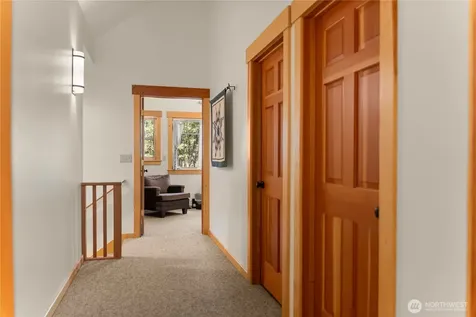 32 Foster Loop Road Winthrop WA 98862