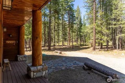 32 Foster Loop Road Winthrop WA 98862