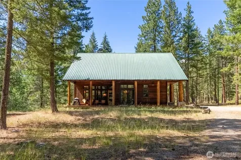32 Foster Loop Road Winthrop WA 98862