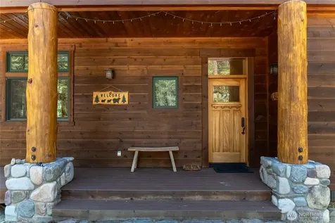 32 Foster Loop Road Winthrop WA 98862