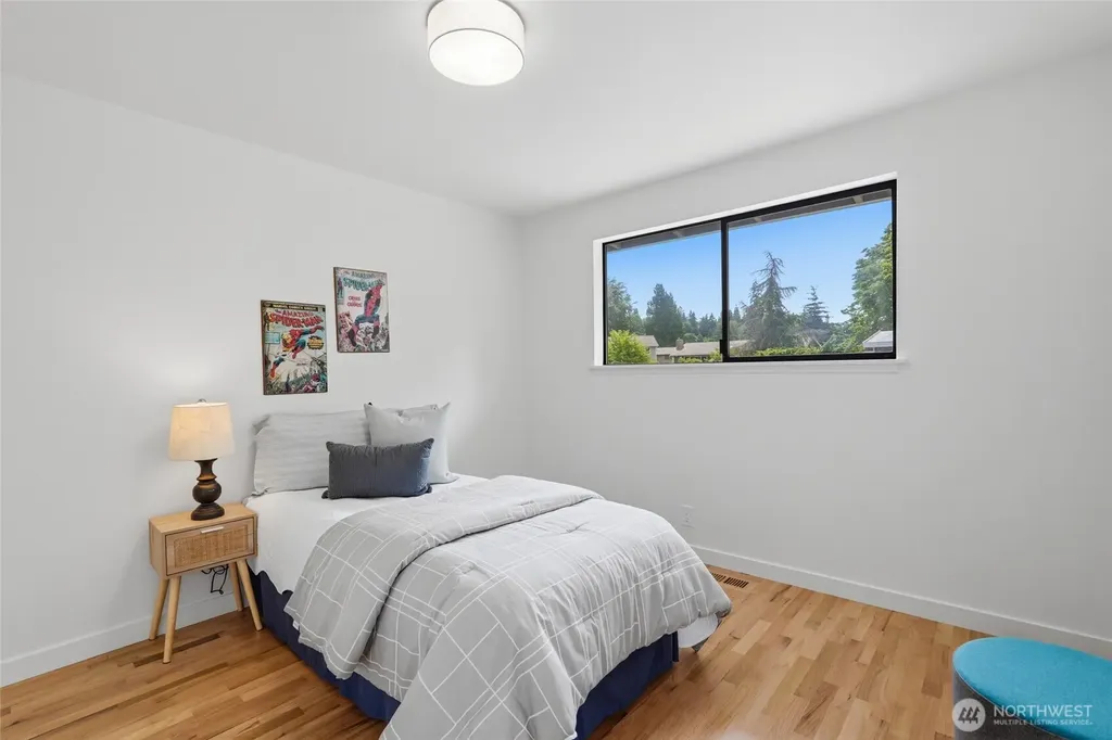 1220 NW 201st Street Shoreline WA 98177
